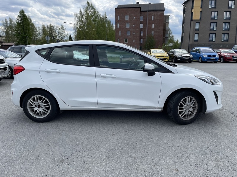 Ford Fiesta vaihtoauto