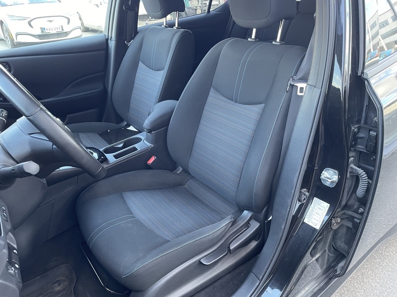 Nissan Leaf vaihtoauto