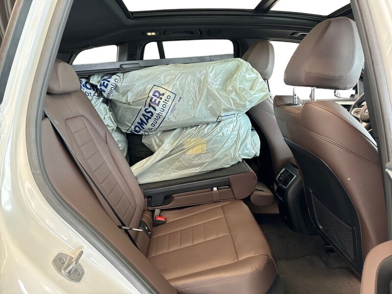 BMW iX3 vaihtoauto