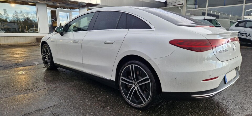 Mercedes-Benz EQE vaihtoauto
