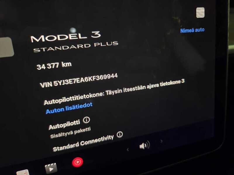 Tesla Model 3 vaihtoauto