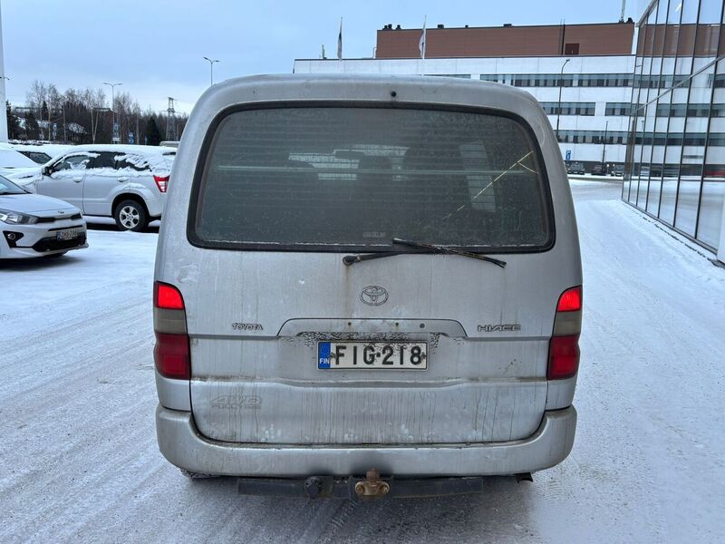 Toyota Hiace vaihtoauto