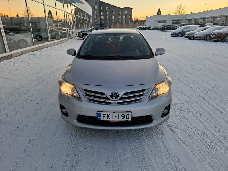 Toyota Corolla vaihtoauto