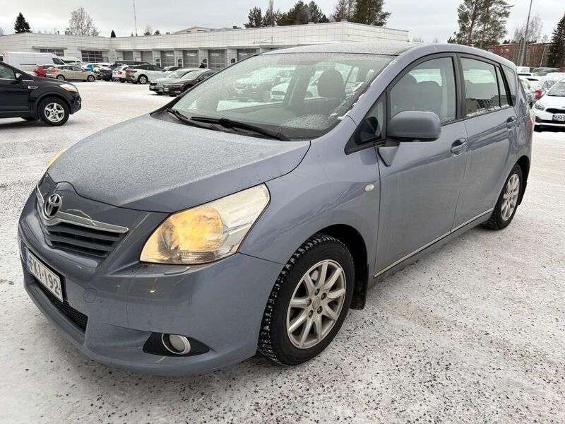 Toyota Verso vaihtoauto