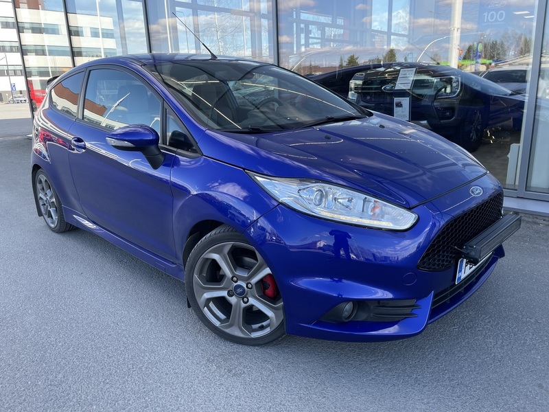 Ford Fiesta vaihtoauto