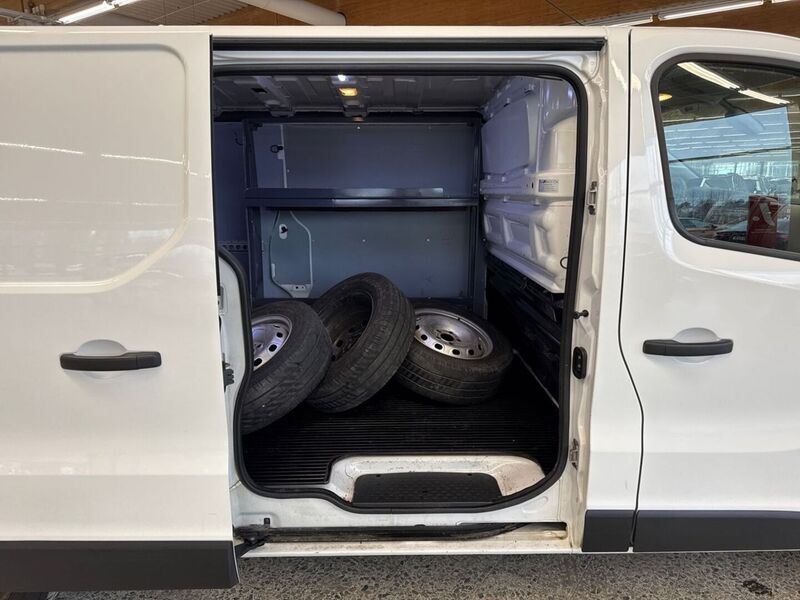 Renault Trafic vaihtoauto