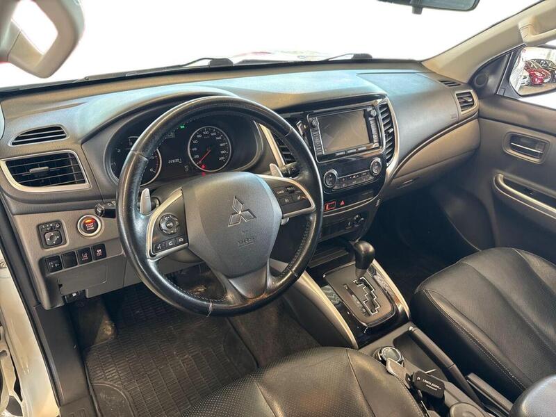 Mitsubishi L200 vaihtoauto