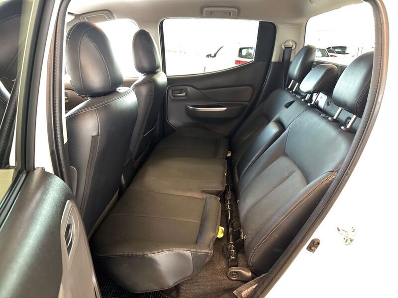 Mitsubishi L200 vaihtoauto