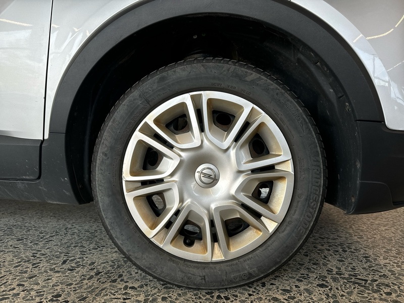 Opel Crossland X vaihtoauto