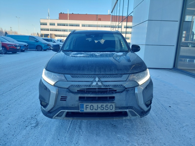 Mitsubishi Outlander PHEV vaihtoauto