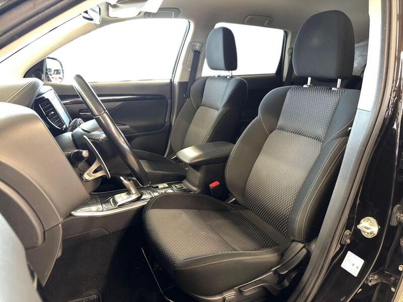 Mitsubishi Outlander PHEV vaihtoauto