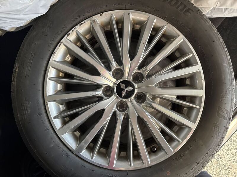 Mitsubishi Outlander PHEV vaihtoauto