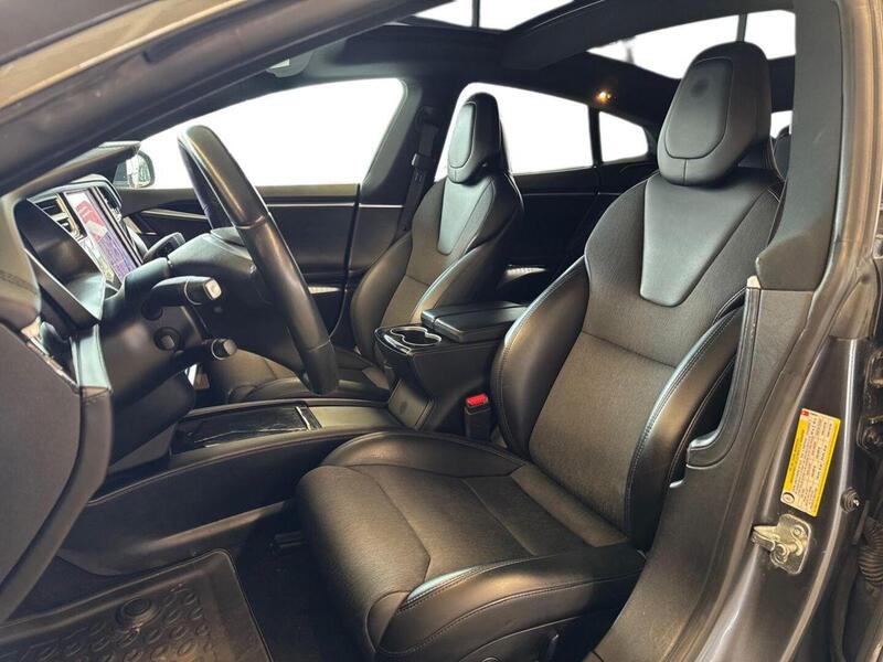 Tesla Model S vaihtoauto