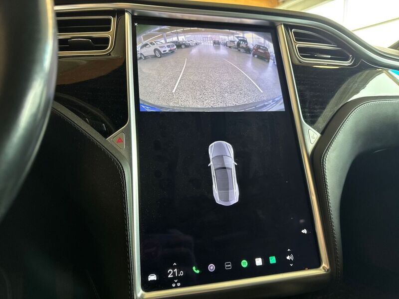 Tesla Model S vaihtoauto