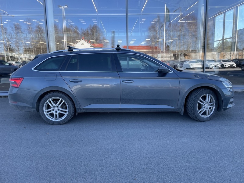 Skoda Superb vaihtoauto