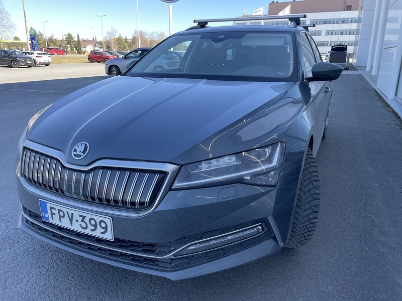 Skoda Superb vaihtoauto