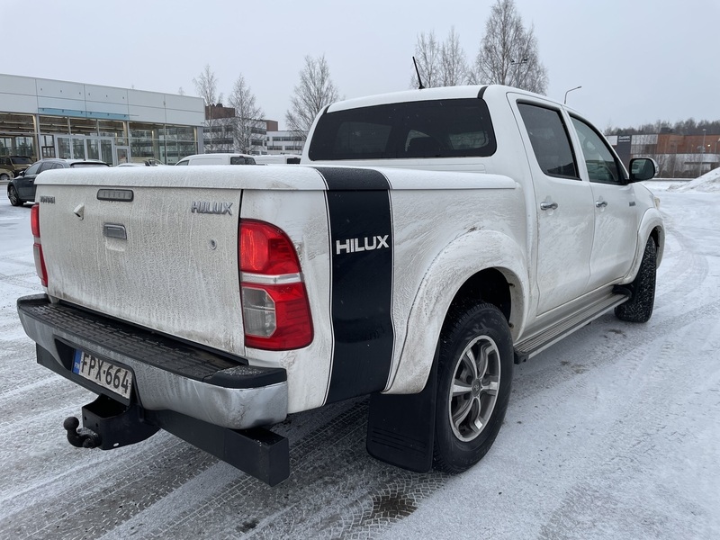Toyota Hilux vaihtoauto