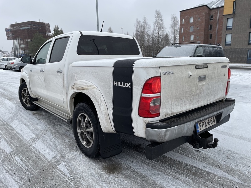 Toyota Hilux vaihtoauto