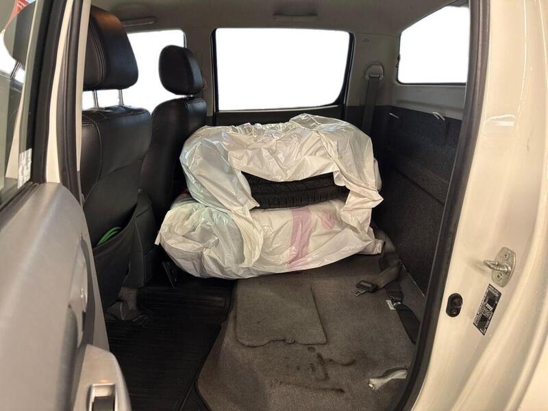 Toyota Hilux vaihtoauto