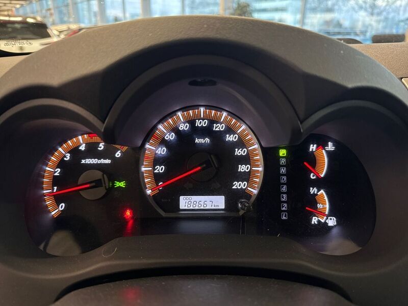 Toyota Hilux vaihtoauto