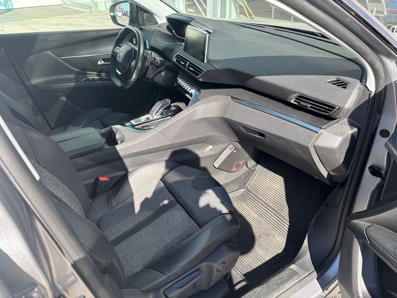 Peugeot 5008 vaihtoauto