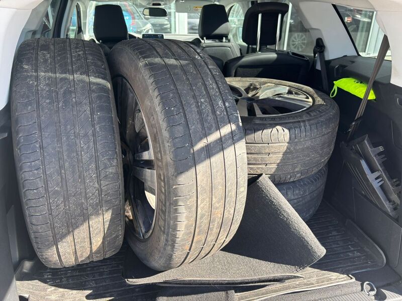 Peugeot 5008 vaihtoauto