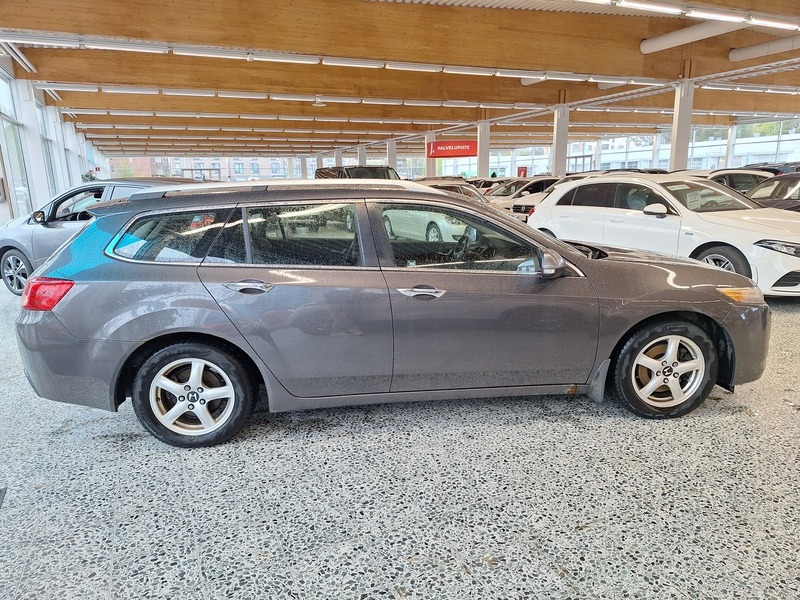 Honda Accord vaihtoauto