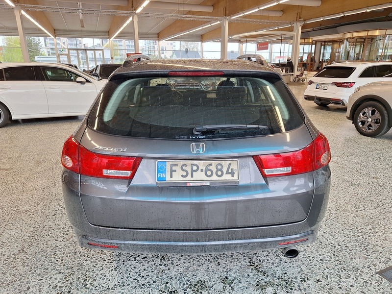 Honda Accord vaihtoauto