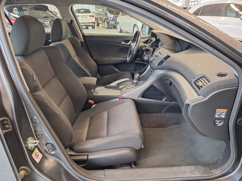 Honda Accord vaihtoauto