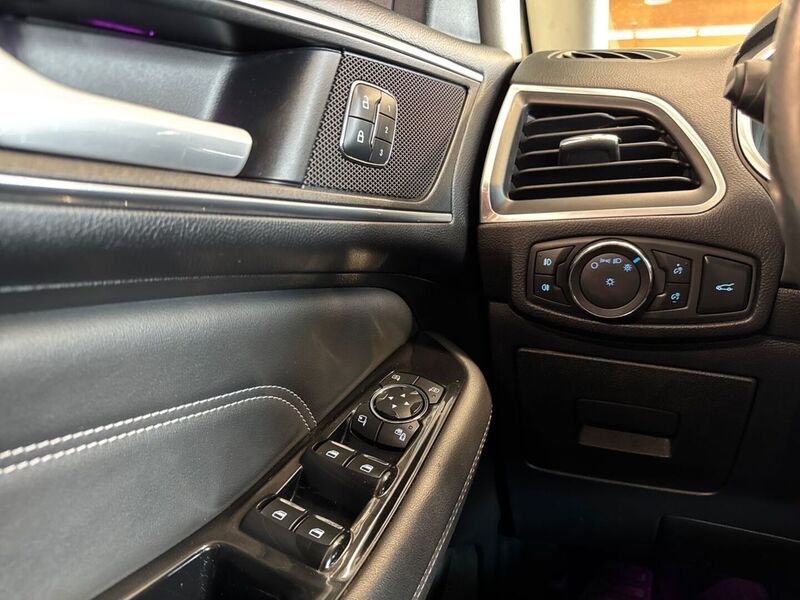 Ford S-MAX vaihtoauto