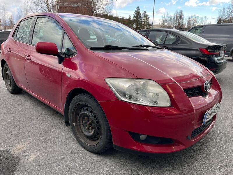 Toyota Auris vaihtoauto