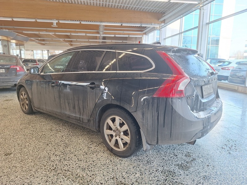 Volvo V60 vaihtoauto