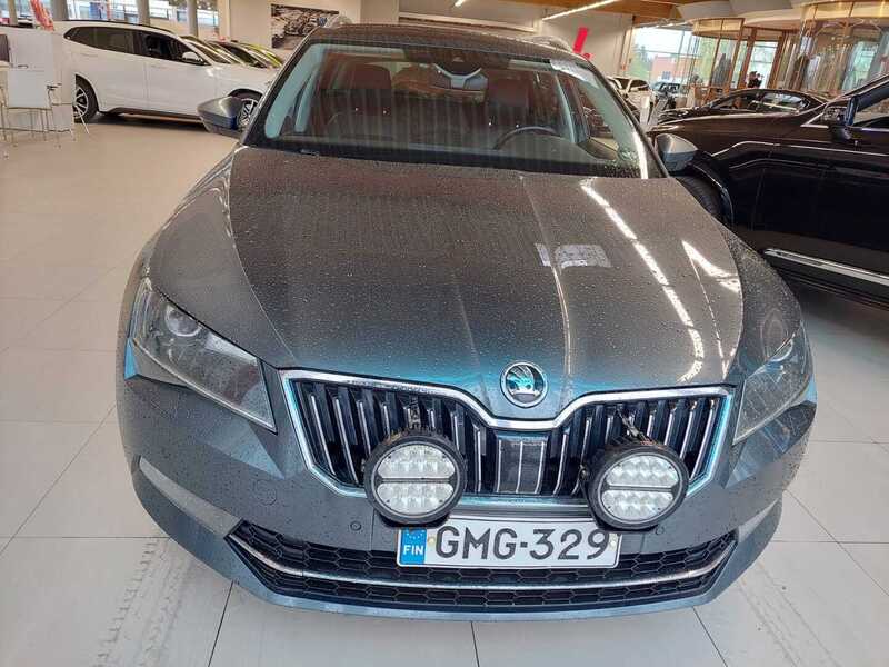 Skoda Superb vaihtoauto