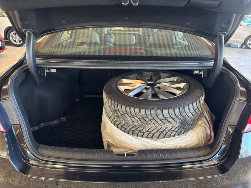 Kia Optima vaihtoauto