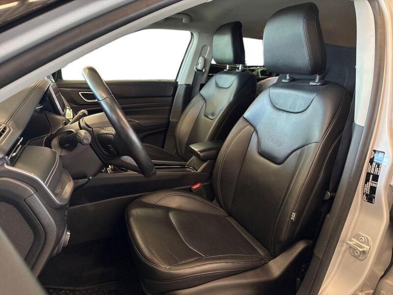 Jeep Compass vaihtoauto