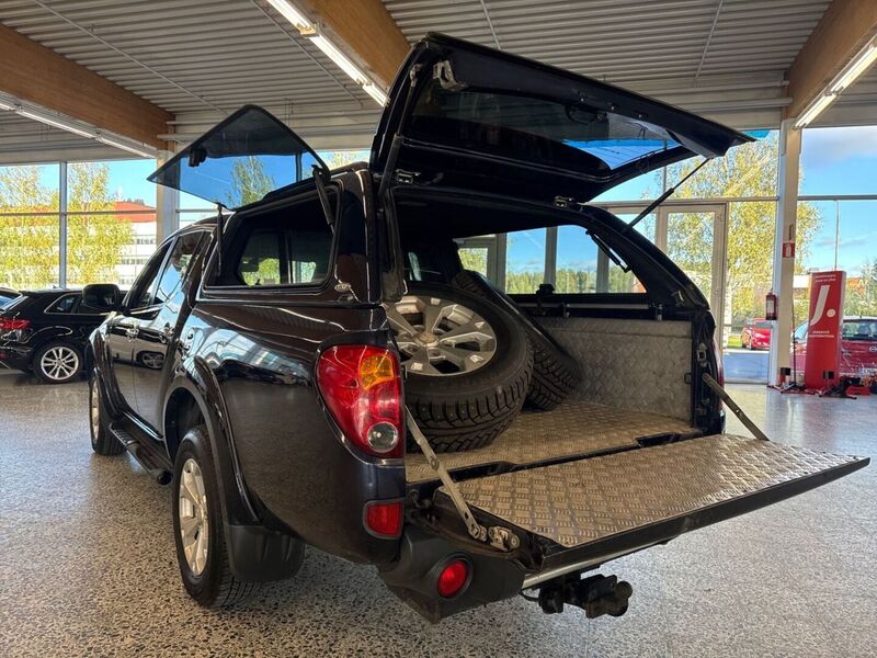 Mitsubishi L200 vaihtoauto