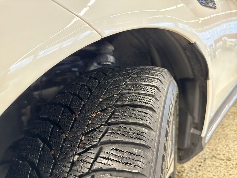 Mercedes-Benz EQC vaihtoauto