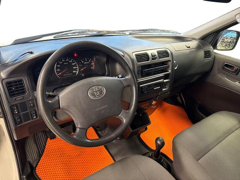 Toyota Hiace vaihtoauto