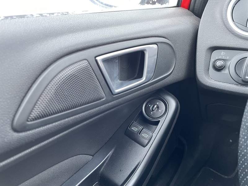 Ford Fiesta vaihtoauto