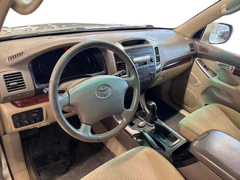 Toyota Land Cruiser vaihtoauto