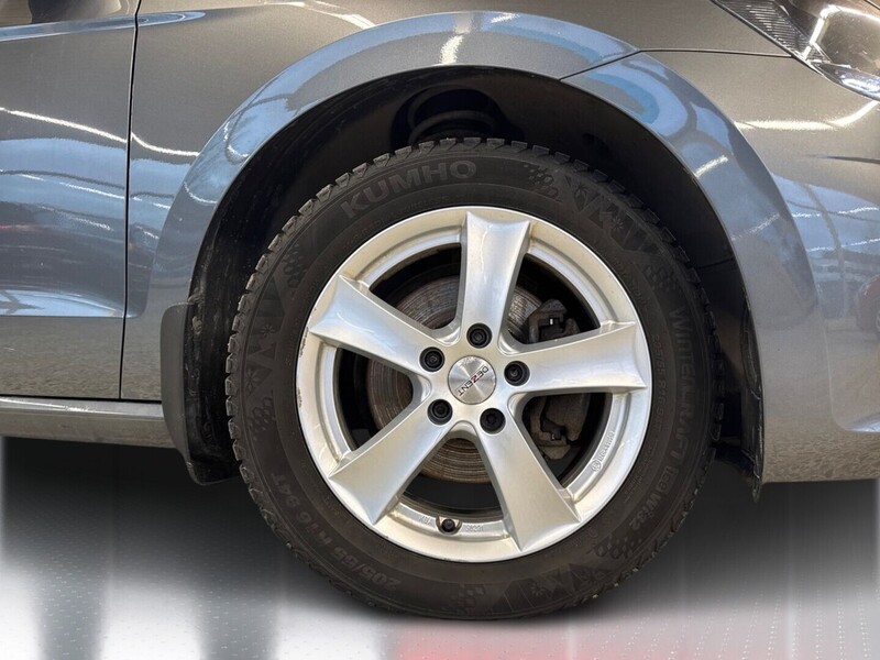 Volkswagen Golf Sportsvan vaihtoauto