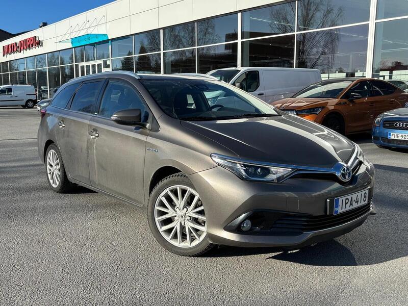 Toyota Auris vaihtoauto