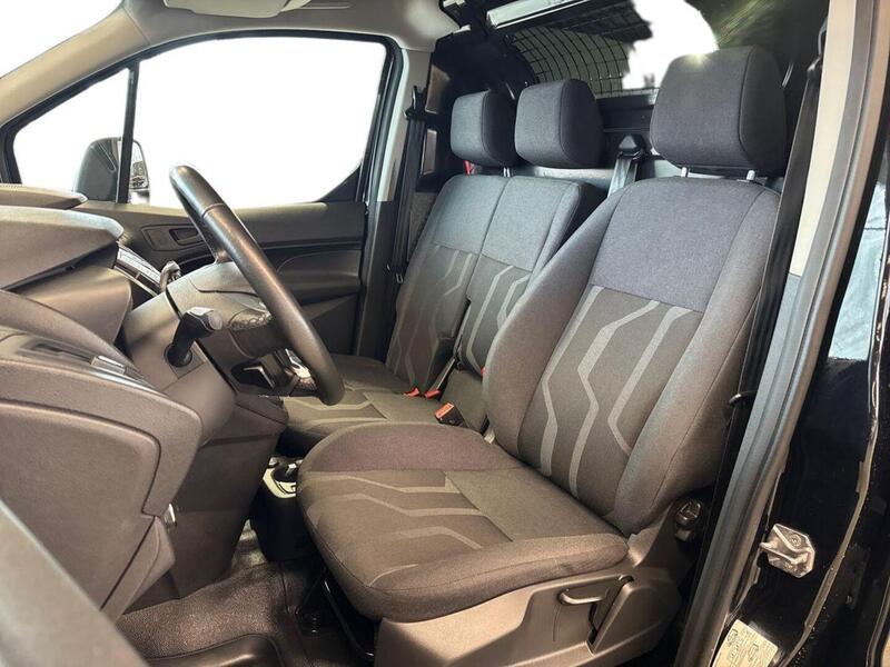 Ford Transit Connect vaihtoauto