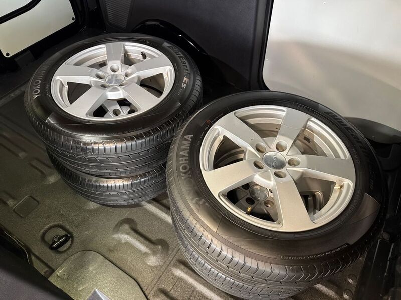 Ford Transit Connect vaihtoauto