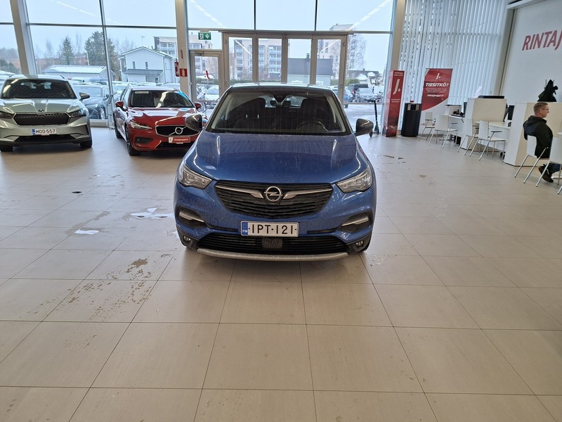 Opel Grandland vaihtoauto