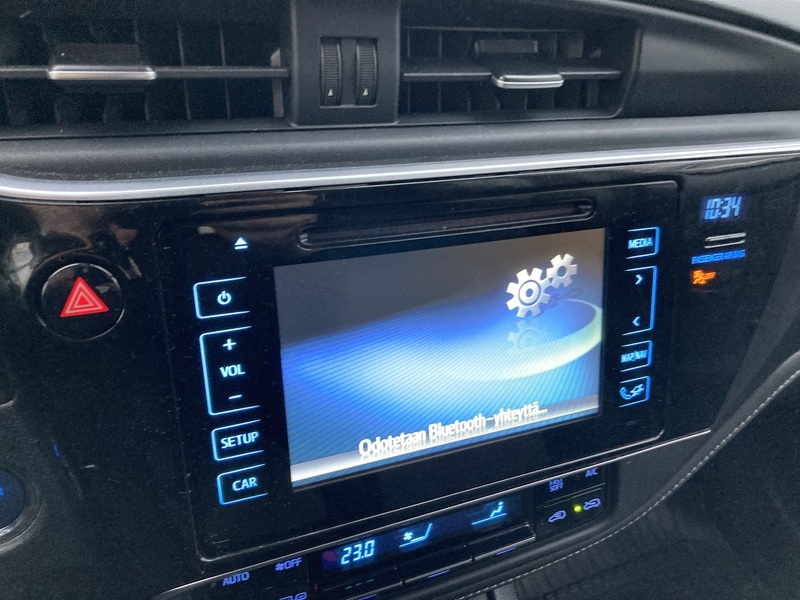 Toyota Auris vaihtoauto