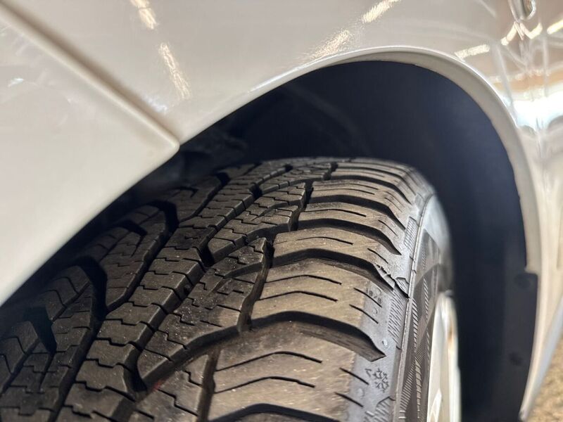 Ford Tourneo Courier vaihtoauto