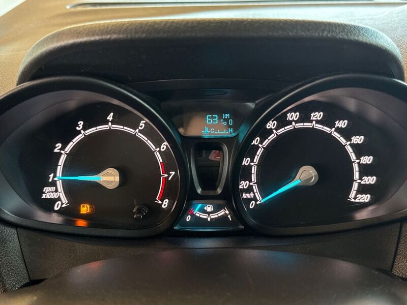 Ford Tourneo Courier vaihtoauto