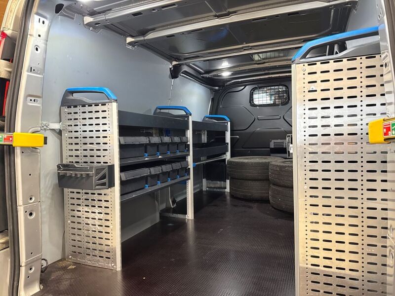 Ford Transit Custom vaihtoauto