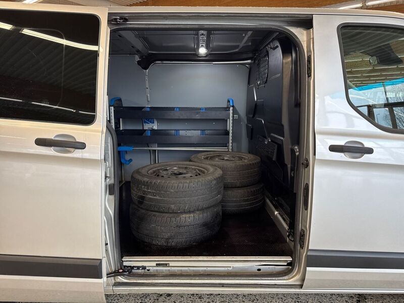 Ford Transit Custom vaihtoauto